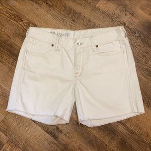 Madewell shorts in tile white